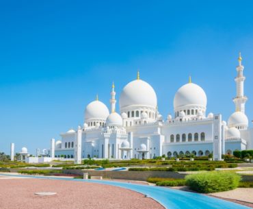 New city mosques tour in Abu Dhabi 8